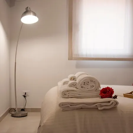 La Finestra Di Verga Appartement Aci Castello