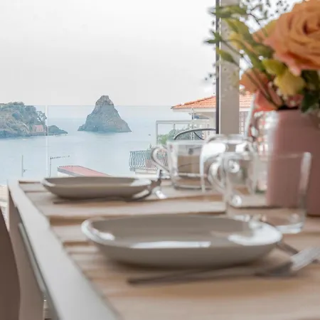La Finestra Di Verga * Aci Castello