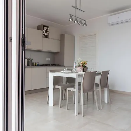 La Finestra Di Verga Apartment *